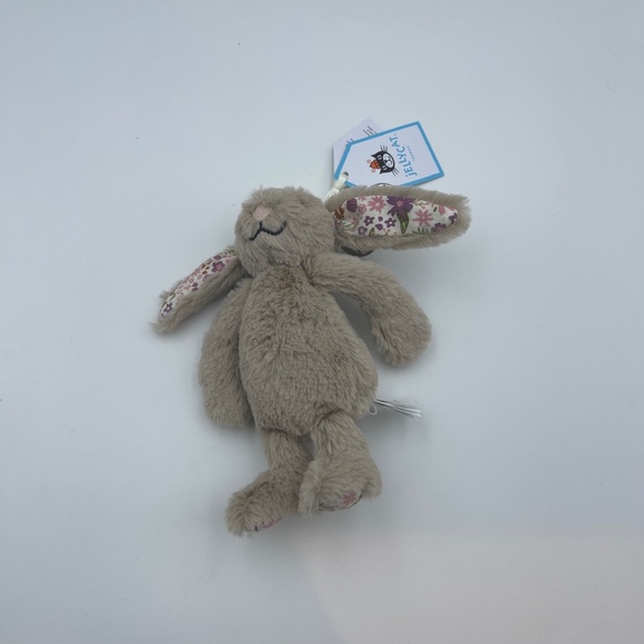 BNWT NEW JellyCat Plush Rabbit Blossom Beige Bunny petal Bag Charm 2025 keychain - Picture 2 of 9